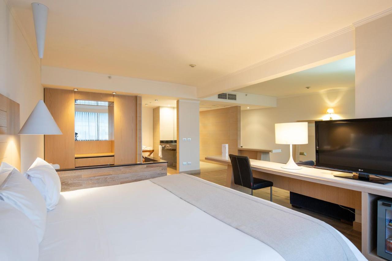 فندق Wyndham Concepcion Pettra المظهر الخارجي الصورة A room at the hotel