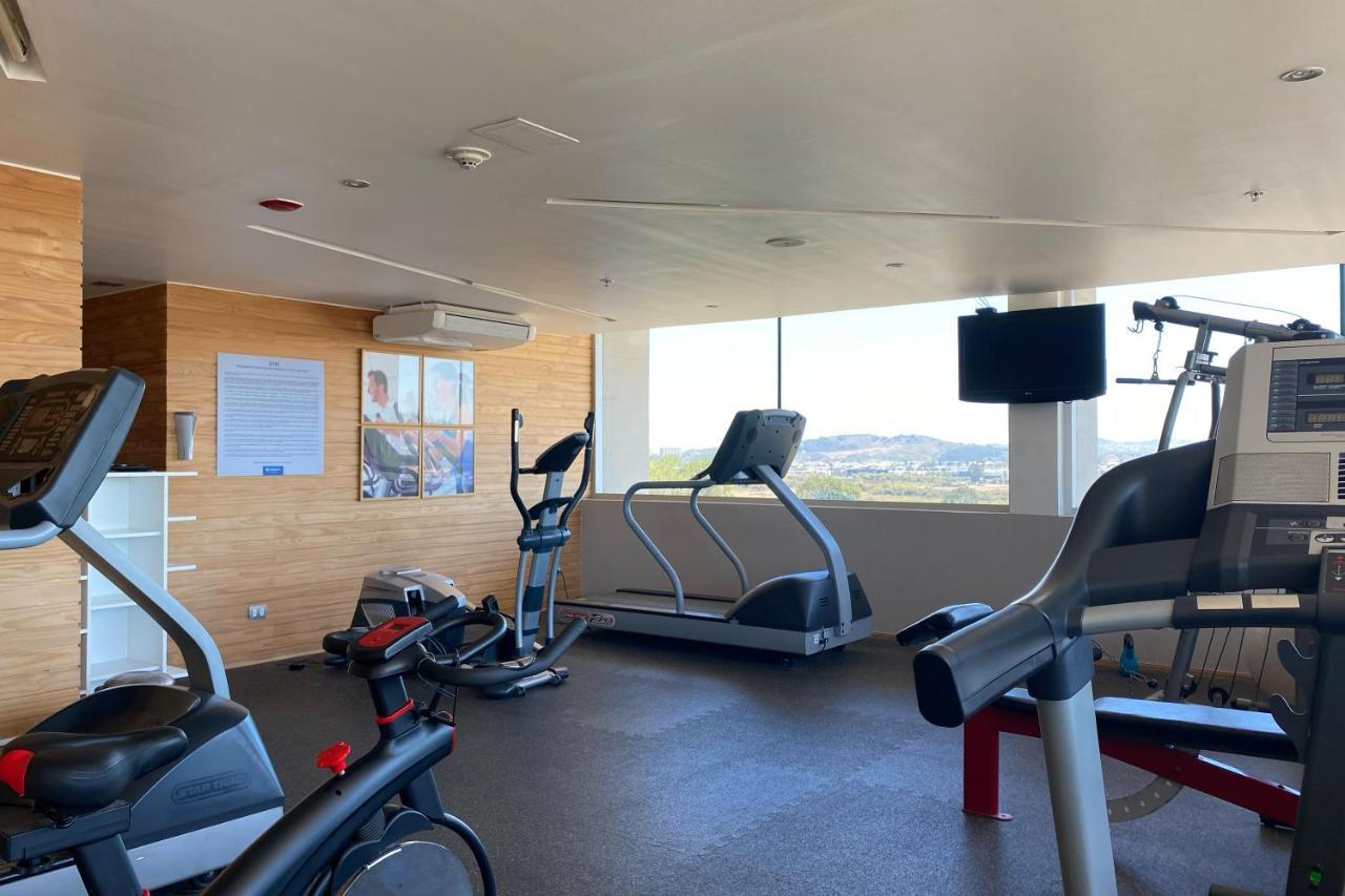 فندق Wyndham Concepcion Pettra المظهر الخارجي الصورة The gym at the hotel