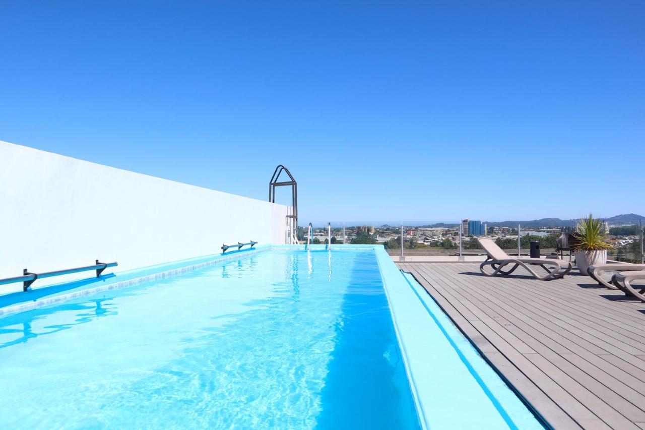 فندق Wyndham Concepcion Pettra المظهر الخارجي الصورة Rooftop pool