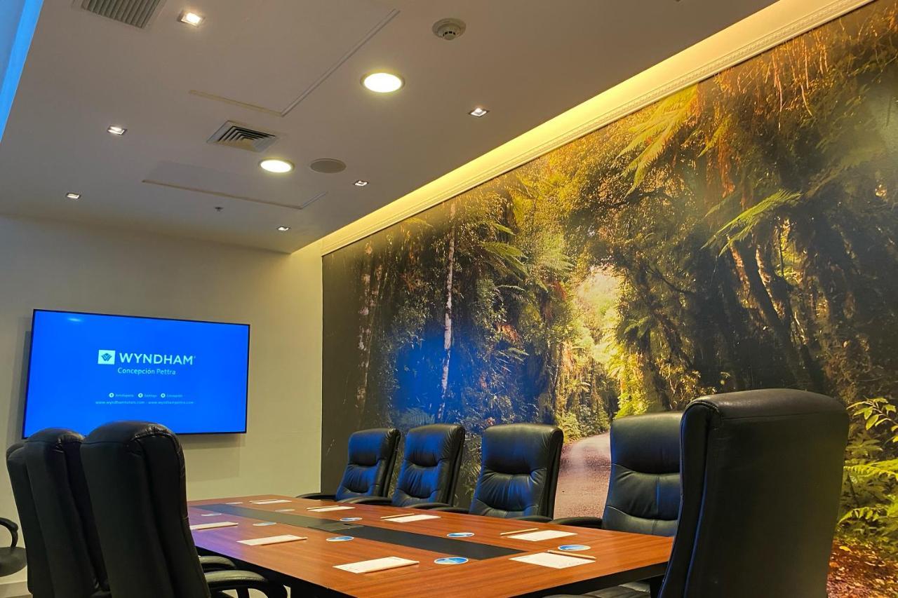 فندق Wyndham Concepcion Pettra المظهر الخارجي الصورة Boardroom at the Wyndham London West End