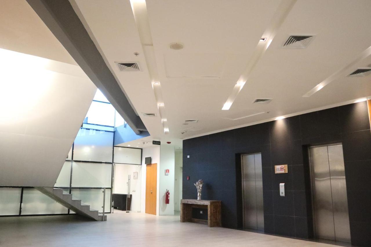 فندق Wyndham Concepcion Pettra المظهر الخارجي الصورة Interior of the building